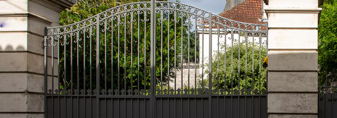 Wooden Swing Gate Repair in Aurora, IL